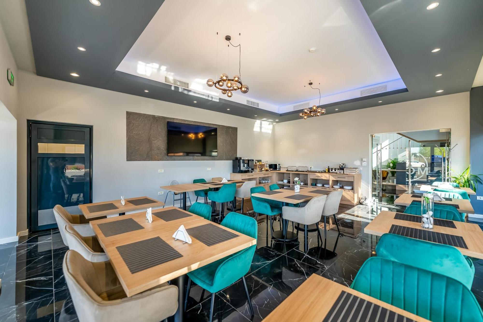 M City Aparthotel Arad Dış mekan fotoğraf